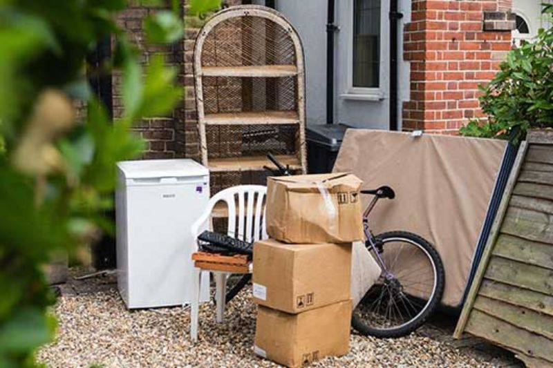 Furniture Removal Services in Leighton Buzzard Tailored for You